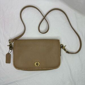 Vtg Coach Flap Pocket Purse Tan leather Crossbody Turn Lock Convert Clutch